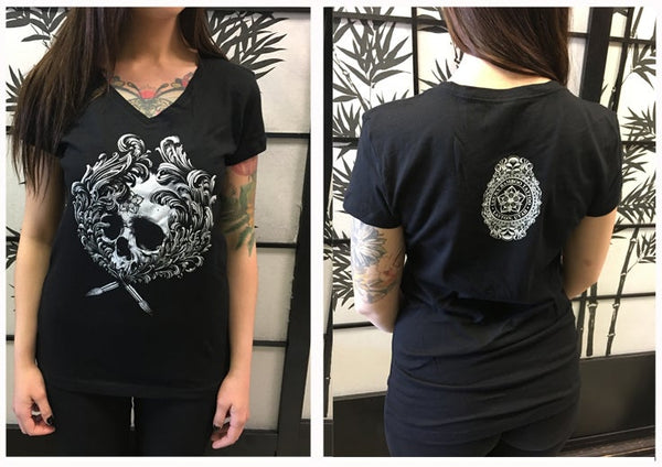 Women's Studio T-shirt: Skull Design
